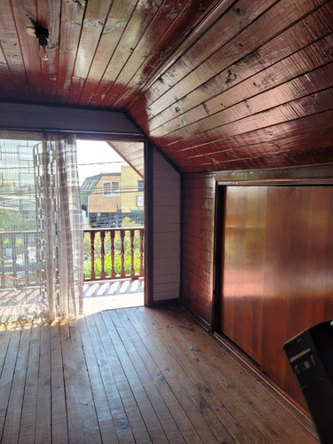 Excelente Casa En Calle Inés Rivas, Comuna De La Cisterna.