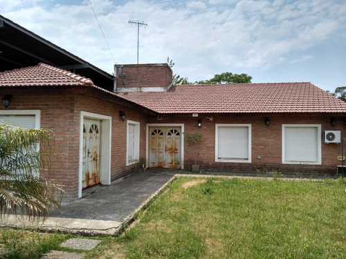Imagen 4 de 12 de Vendo Casa 3 Domitorios Garaje Y Quincho Lavadero Parque