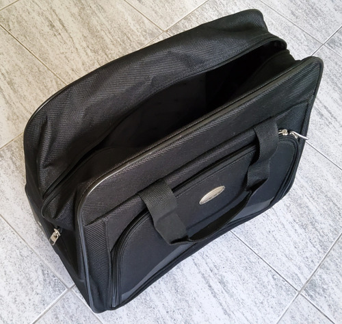 Bolso De Viaje Con Ruedas Extensible Reforzado Negro Usado