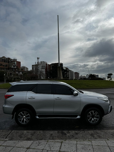 Toyota SW4 2.8 Srx 177cv 4x4 7as At