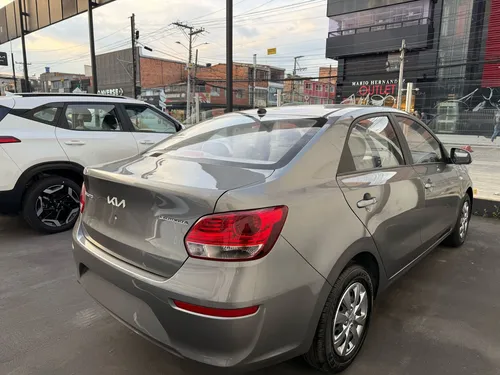 Kia Soluto Mecanico Con Tapiceria En Cuero Y Soat Mod 2026