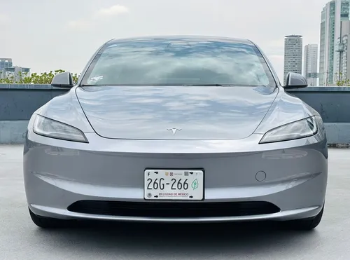 Tesla Model 3 Dual Motor 548 Km 2025