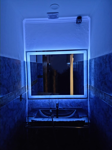 Imagen 6 de 7 de Espejo Led Rectangular De 80x60 Cm X 3