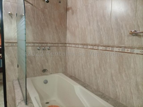 Imagen 19 de 28 de Hermoso Townhouse En Venta Urb Ciudad Jardín - Cagua 22-27064 Gjg 04243717762