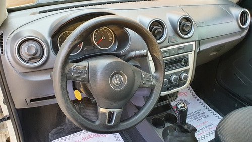Volkswagen Voyage 2013 1.6 Vht Trend Total Flex 4p