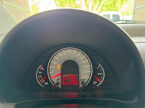 Volkswagen Suran 1.6 I Trendline 90b