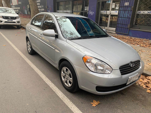 Hyundai Accent Full
