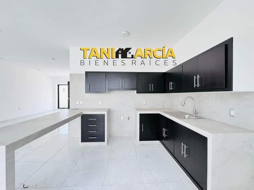 Vendo Bonita Casa Nueva En Fraccionamiento Privado En Fortín, Acceso Rápido A La Pista Veracruz - Orizaba