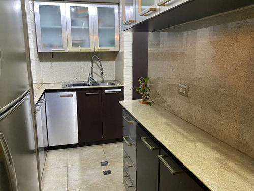 Venta Espacioso Apartamento Urb Parque Caiza Om# 25-23311