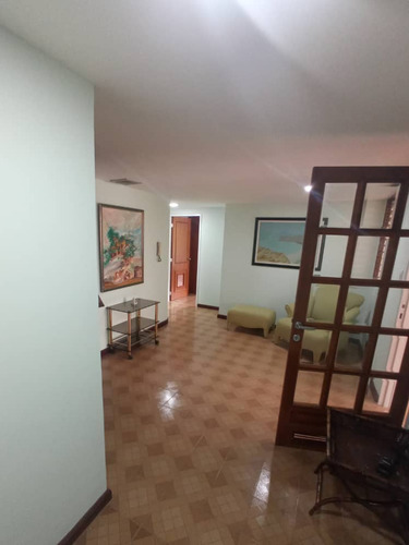En Venta Apto Parque Cotoperiz. Barrio Sucre. Maracay