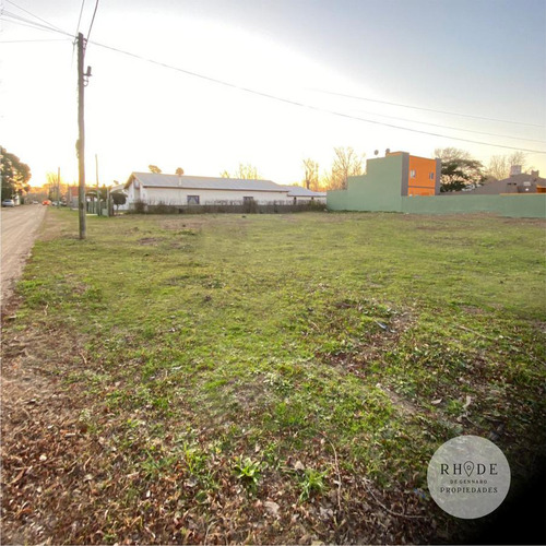 Lote A La Venta En Santa Teresita - Calle 10 E/ 42 Y 43