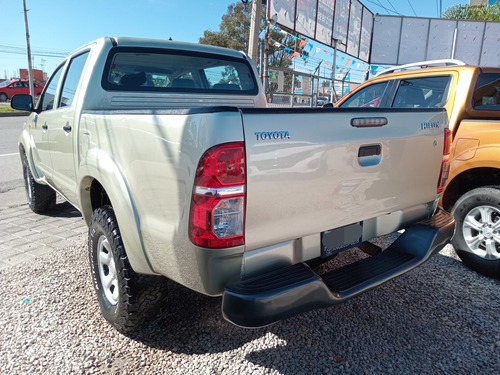 Toyota Hilux Doble cabina base