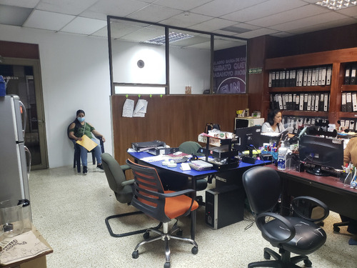 Se Vende Edificio Comercial En La Mejor Zona Comercial Del Centro De Guayaquil. Av 10 De Agosto Y Pichincha Zona Malecon Municipio Bahia