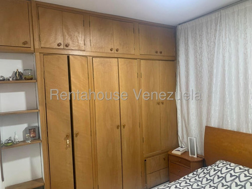 Venta De Comodo Apartamento En Santa Monica Jg