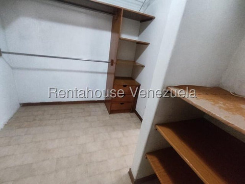 Juan Carlos González. Renta House Carabobo Alquila Casa Urb. Las Clavellinas Valencia Mls #25-18405 Rah/jcg.