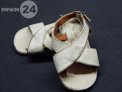 Sandalias Zapatos Para Niña Bebé De Cuero Blanco Talle 6