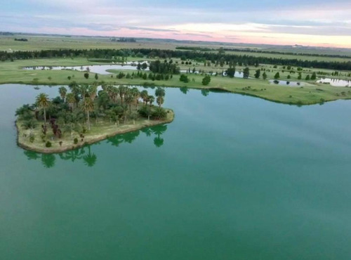 Imagen 4 de 4 de Venta Kentucky Club De Campo-terreno De 1450 M2
