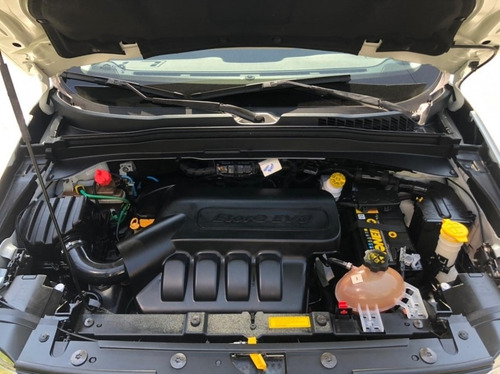 Imagem 10 de 10 de Jeep Renegade 1.8 Automatico