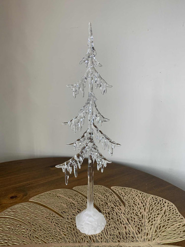 Árvore Pinheiro Na Neve Em Acrílico Cristal 32cm
