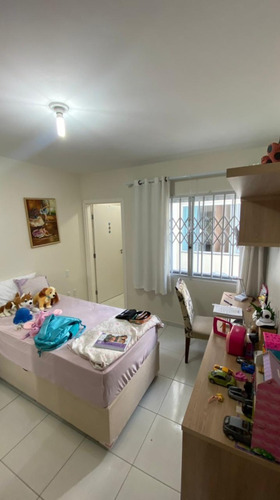 Imagem 6 de 14 de Belissimo Sobrado Em Camboriu Livre De Enchente! Aceita Financiamento!