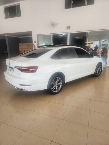 Volkswagen Jetta 1.4 R-line 250 Tsi Flex Aut. 4p