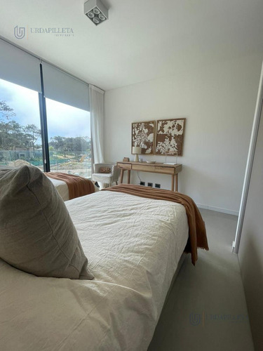 Apartamento Penthouse En Venta Sense Manantiales