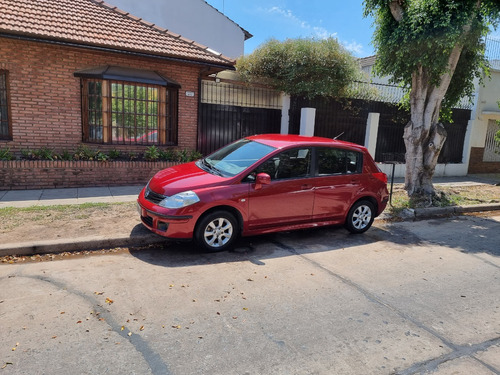 Nissan Tiida 1.8 Visia