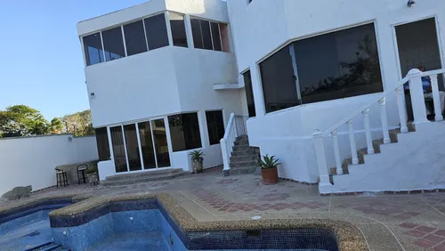 Casa Urb. Costa Azul
