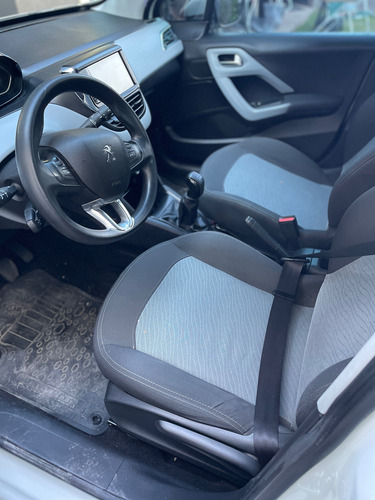Peugeot 208 1.5 Allure Touchscreen