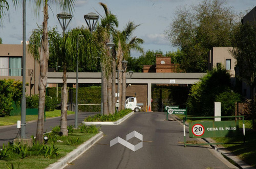 Venta De Departamento 2 Ambientes En Haras Maria Eugenia R
