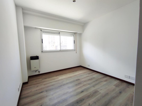 Imagen 5 de 20 de Departamento 1 Dormitorio Con Terraza - Lourdes
