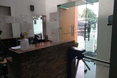 Imagen 22 de 25 de Edificio En Renta Con Gym , Cancha De Futbol , Sauna Y Mas