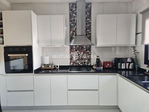 Excelente Vivienda Reciclada. Oportunidad Inversores.