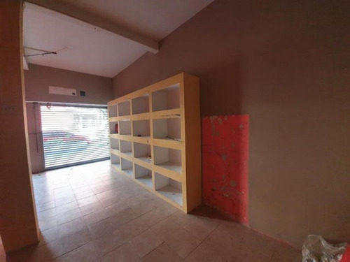 Local 26m2 A 100m Estacion Villa Bosch