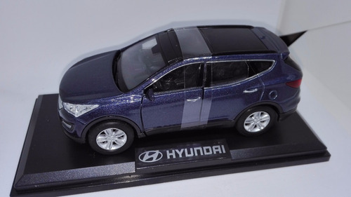 Perudiecast Colección Hyundai Santa Fe Escala 1:38