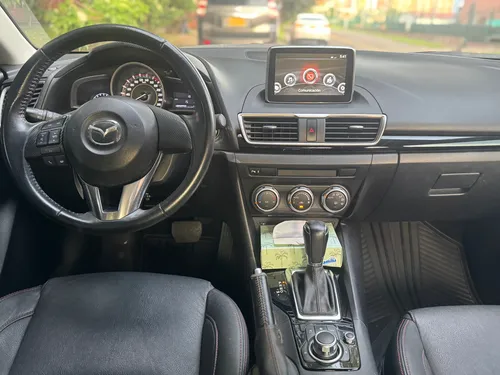Mazda 3 2.0 Touring