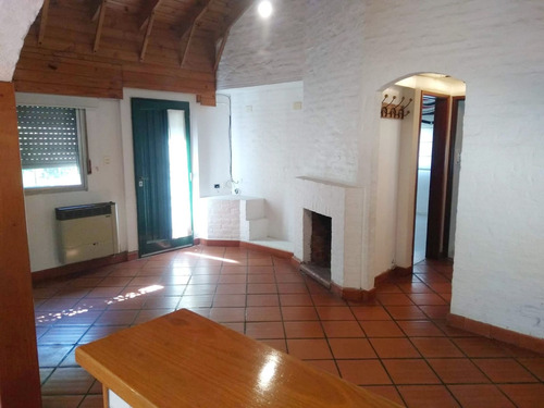 Casa 3 Ambientes En Venta, Barrio De Vicenzo Pilar