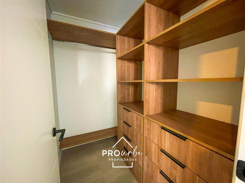 Departamento En Venta De 3 Dorm. En Lo Barnechea