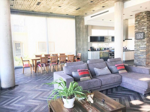 Imagen 6 de 30 de Alquiler De Espectacular Casa Con Amarra Al Río En San Marco Villanueva