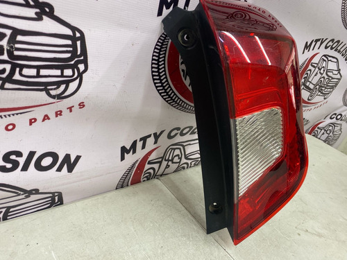 Calavera Derecha Honda Fit 2015 2016 2017 2018 2019 2020 Derecho/pasajero Rojo (Usado)