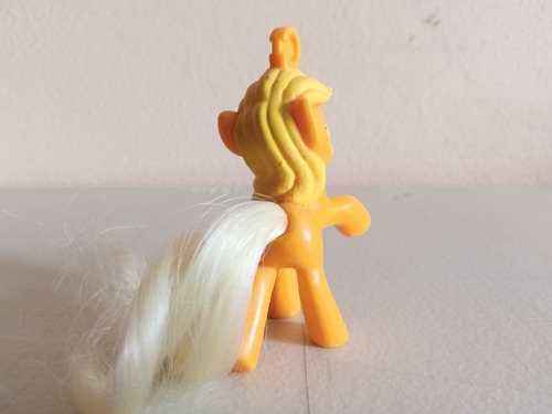 Figura Applejack G4 Mcdonald's 2012 Happy Meal Toys (Usado)