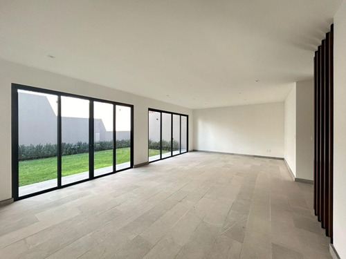 ¡estrena Casa En La Florida! 4 Recámaras, Estudio Y Salón De Usos Múltiples