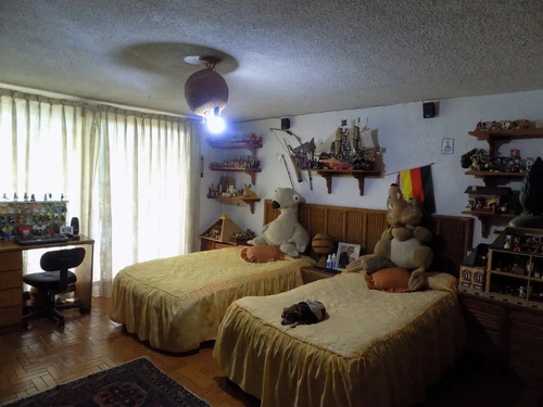 Casa Sola En Lomas De Atzingo, Cuernavaca, Morelos - Seq-173-cs