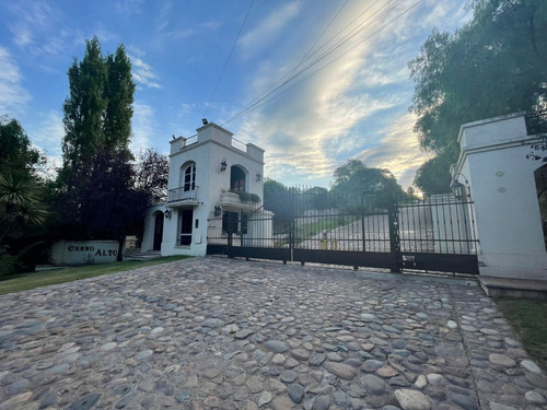 Imagen 1 de 8 de Excelente Terreno En Exclusivo Barrio Privado Cerro Alto, Ultimos Terrenos Disponibles!!!