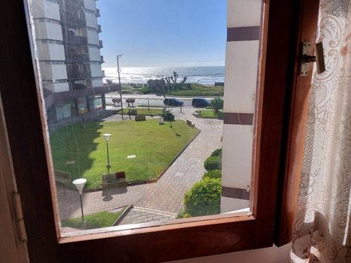Imagen 21 de 26 de Dos Ambientes Muy Muy Lindos Frente Al Mar, Vista Al Mar.....vea El Amanecer!