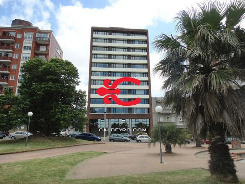 Oficina Excelente Ubicación Centro Ref. 863
