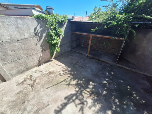 Casa En Venta De 2 Dorm. En Maipú