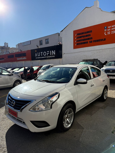 Nissan Versa Sense Mt