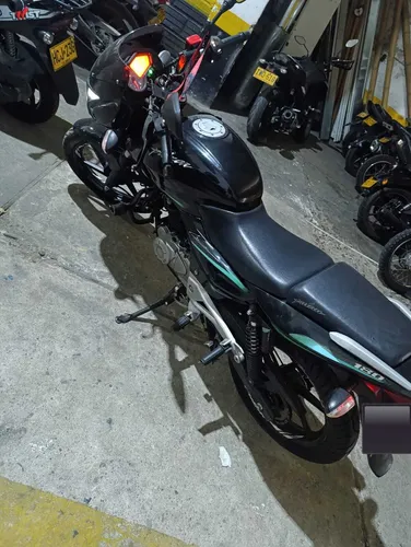 Bajaj Pulsar 180