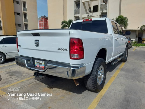 Imagen 3 de 10 de Dodge Ram 2500